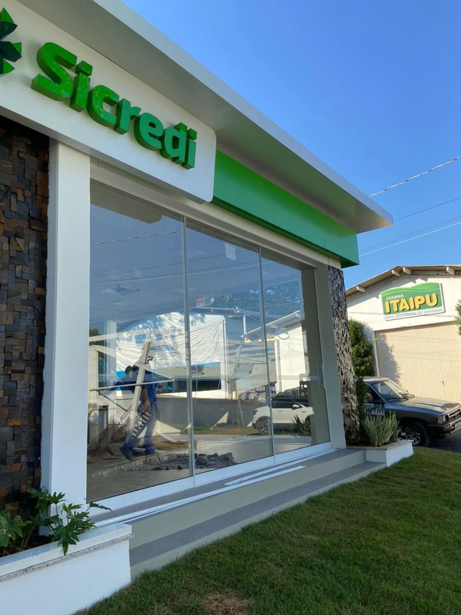 Portas e Vitrines Comerciais 3