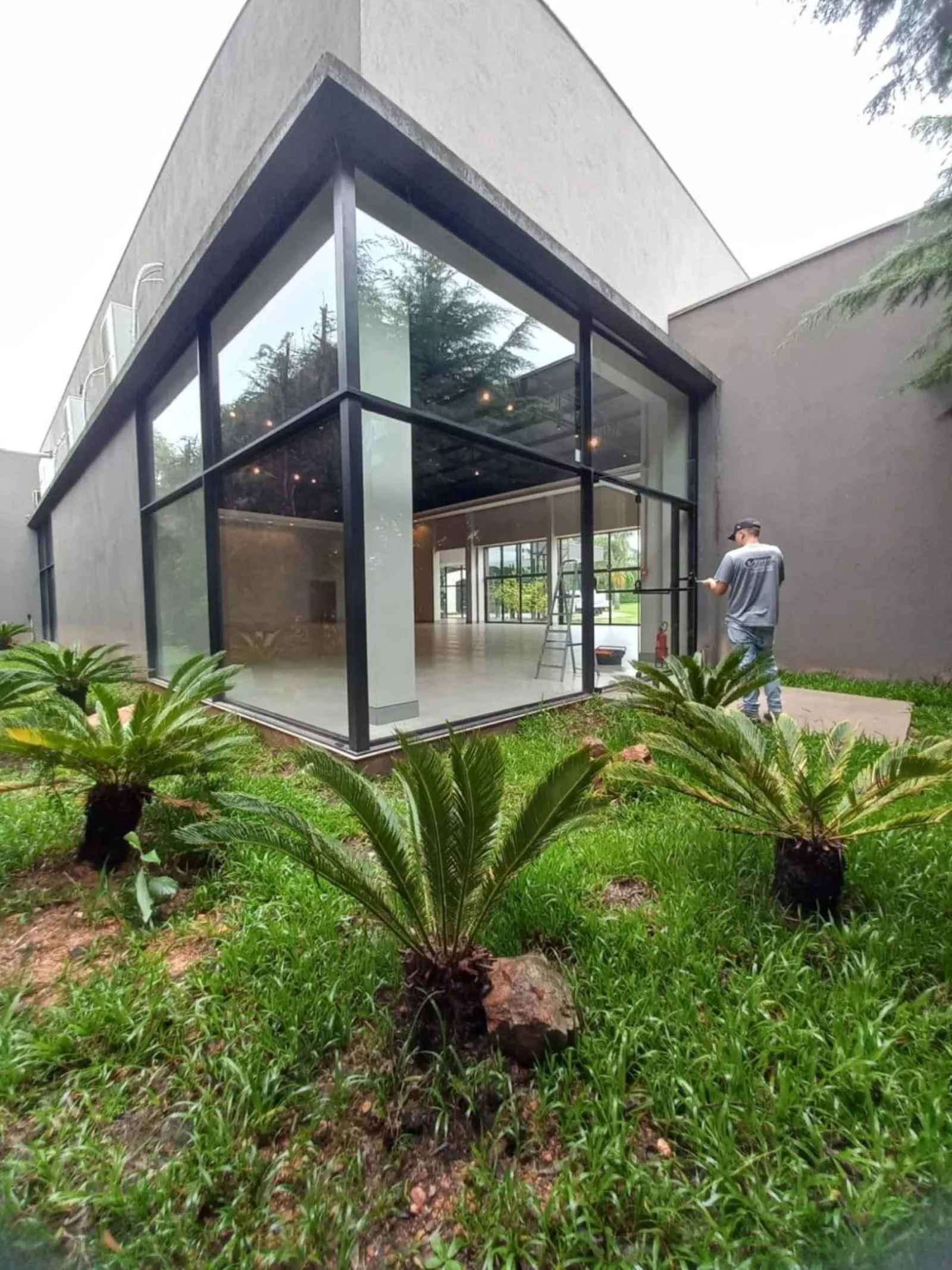 Portas e Vitrines Comerciais 5